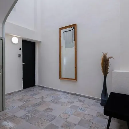 La D'orbigny En Hyper Centre La Rochelle (Charente-Maritime)