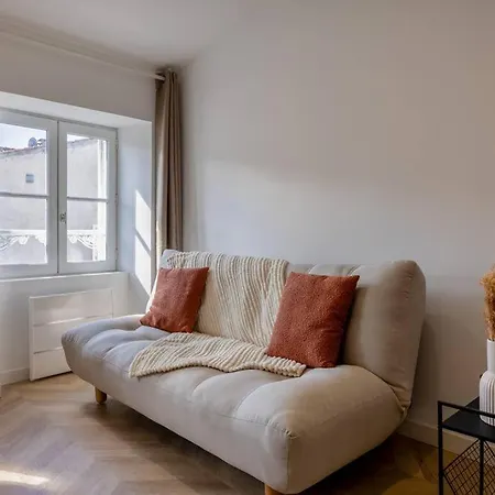 Apartment La D'orbigny En Hyper Centre